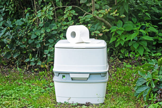 Best Porta potty delivery and setup  in Lowell, MI